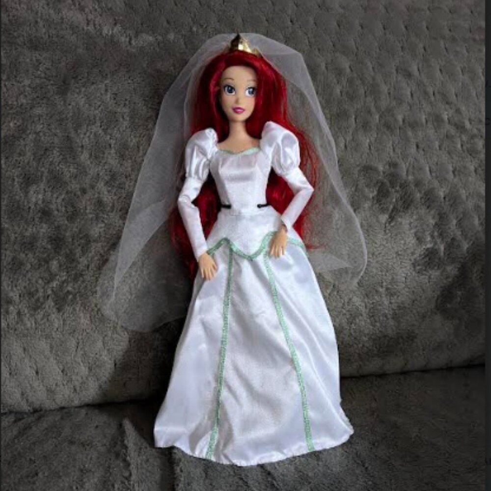 RARE Disney Store Wedding Ariel The Little Mermaid Doll